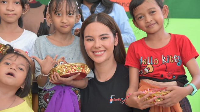 Catriona Gray, Miss Universe 2018 dan Duta Global Smile Train Indonesia