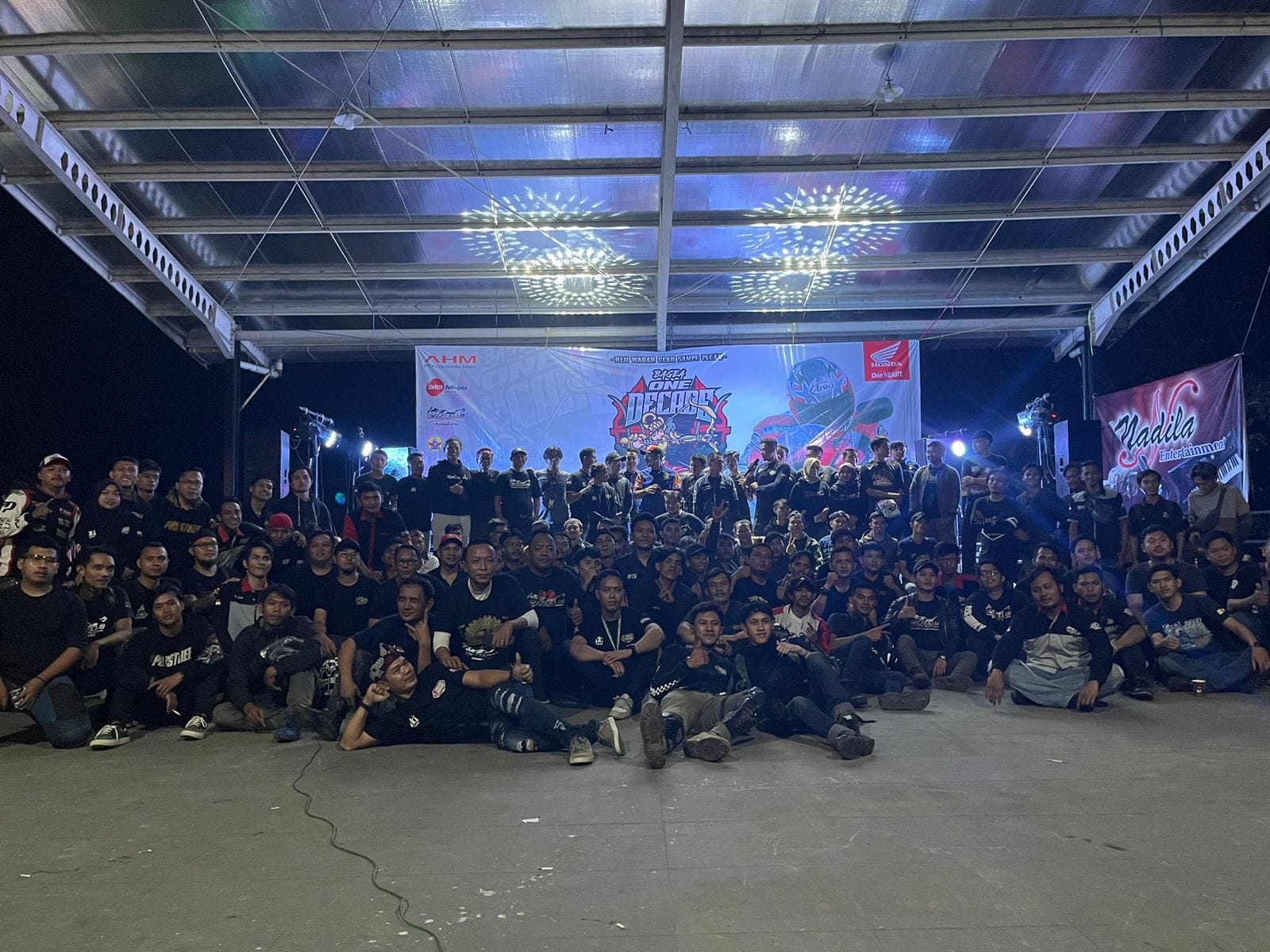 Ratusan bikers berkumpul di Wisata Batu Apung Wanayasa Purwakarta untuk meriahkan acara Anniversary Satu Dekade Komunitas Biker Honda CBR Club Indonesia (CCI) Regional Purwakarta.