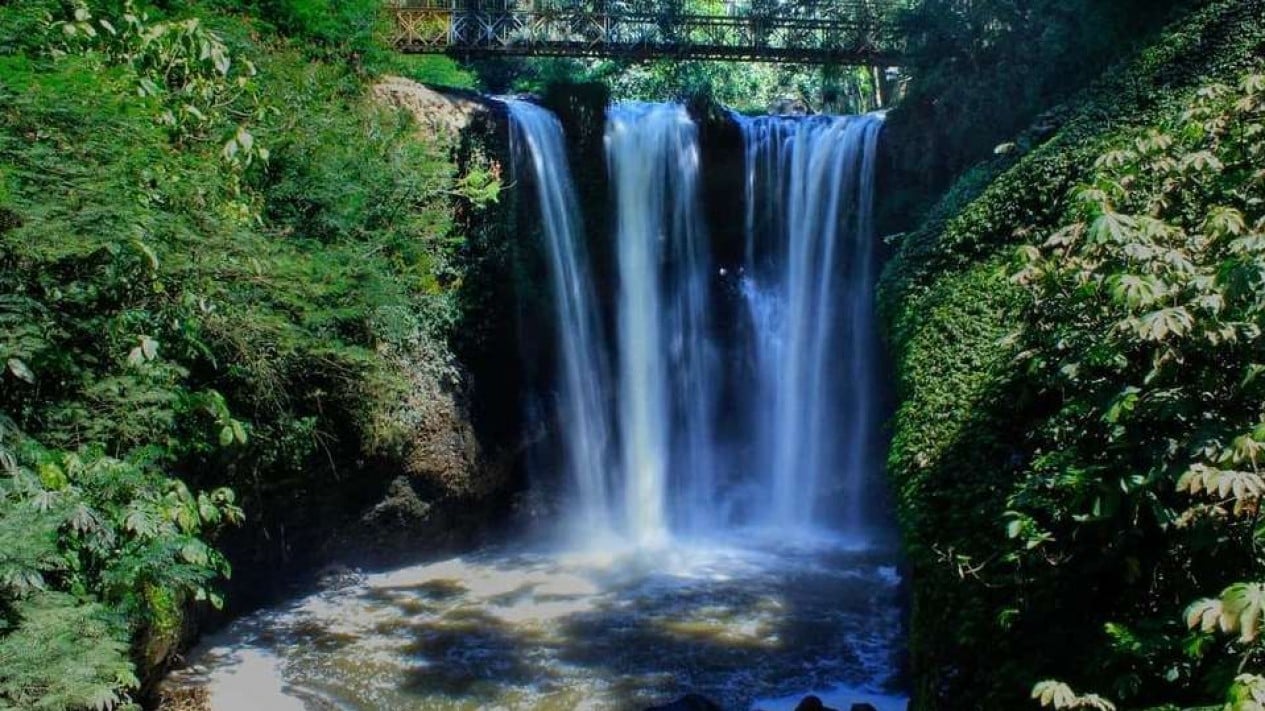 Curug Omas.