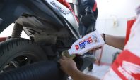 Oli mesin harus di ganti setiap 2 bulan sekali, jika telat mengganti maka akan berakibat rusaknya mesin motor (Dok Honda).