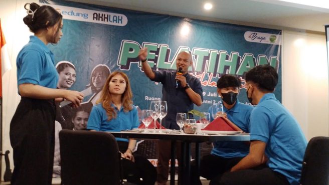 Pelatihan perhotelan de braga by artotel 2