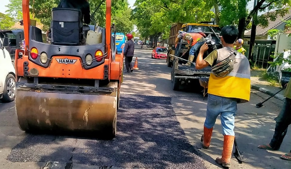 jalan protokol dan jalan kecil dibenahi 