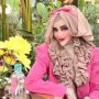 Sosok Yuni yasmin yang viral karena memiliki hidung dan dagu yang lancip (Instagram @yuni_yasmin)