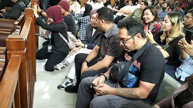 Ayah David Ozora menghadiri sidang putusan terhadap pelaku-pelaku kekerasan terhadap anaknya (Tribunjakarta).