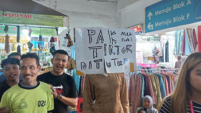 Keluhan pedagang pasar Tanah Abang karena TikTok Shop (Kompas.com).