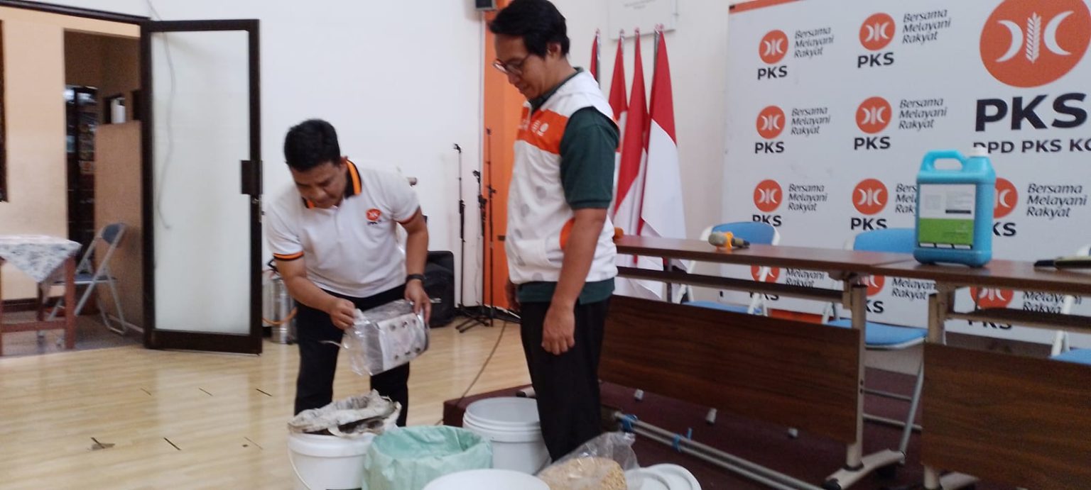 PKS bentuk satgas untuk kelola sampah warga agar tidak perlu di angkut ke TPS (PKS).