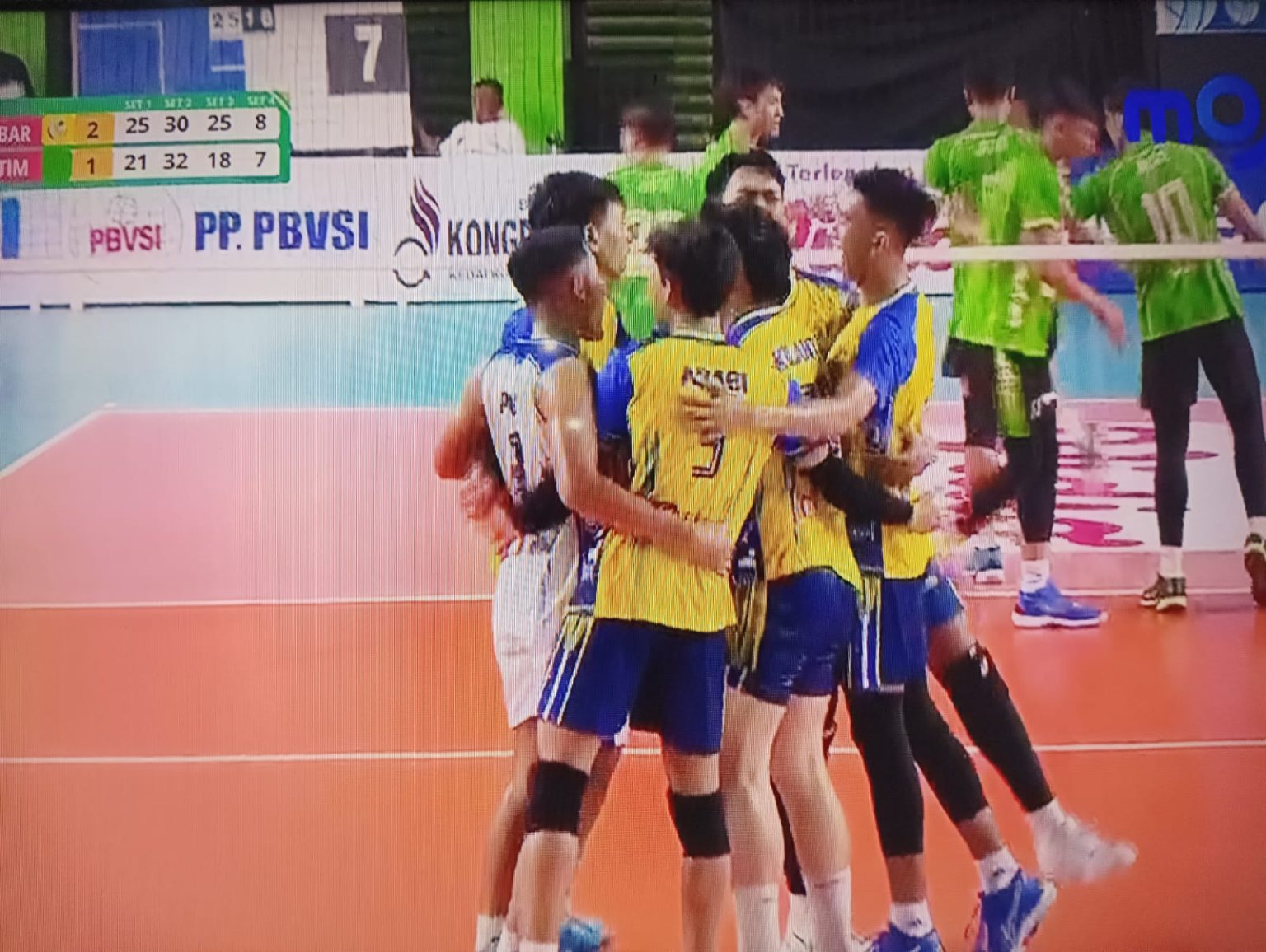 Timnas voli putra Jawa Barat VS Jawa Timur berakhir 3-1 (Tangkapan Layar Moji).
