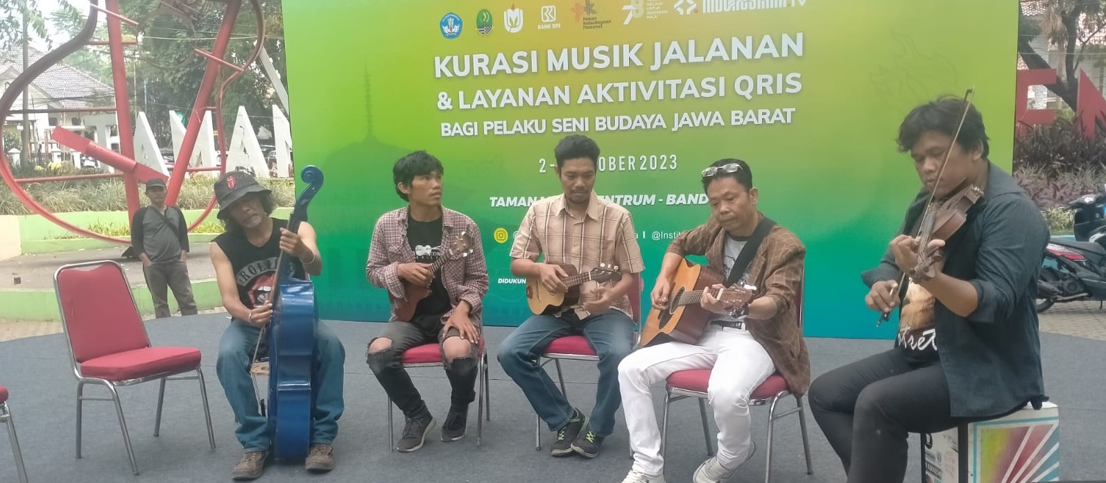 kurasi musisi jalanan