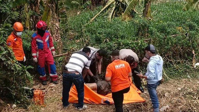 Pembunuhan pegawai MRT Jakarta dan mayatnya di buang ke kanal (Tribun).