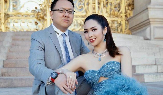 Pernikahan Crayz Rich Surabaya Ryan Harris dan Gwen Ashley di Hotel Bintang 5 (Instagram).