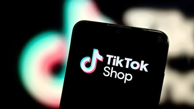 TikTok Shop akan segera di buka (Forbes).
