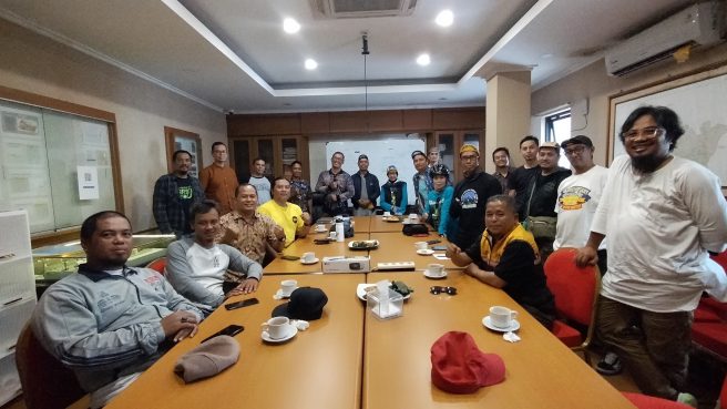 Anggota Forkom Bandung Raya dan DSDABM Kota Bandung gelar rapat kordinasi bertajuk Semua Bulan BIKE (Foto forkom RRI).