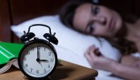 Bahaya kesehatan jika tidur larut malam (empowher.com).