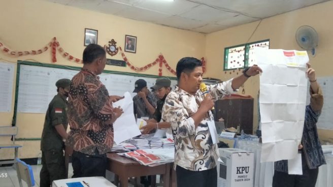 Hasil Pemilu 2024 di Lokasi TPS 17 Kelurahan Cimeunyan Anies Unggul (Rizki Oktaviani Prolitenews).