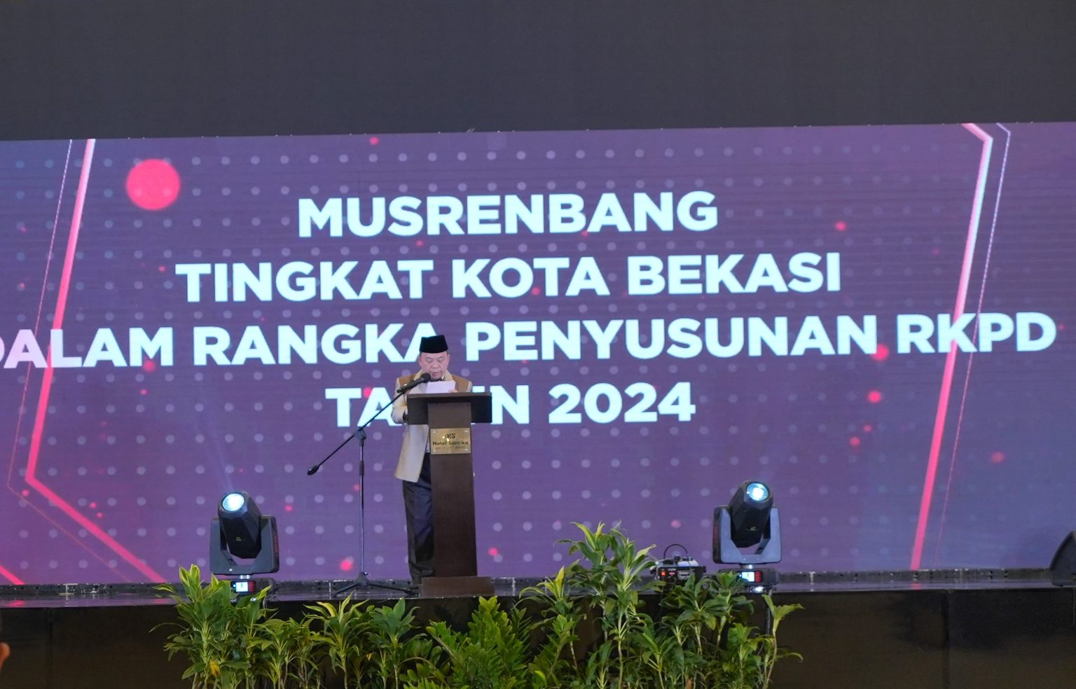 Ketua DPRD menghadiri Musrenbang tingkat Kota (DPRD Kota Bekasi).