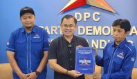 Arfi Rafnialdi Serahkan Formulir - Partai Demokrat - Pilwalkot Bandung
