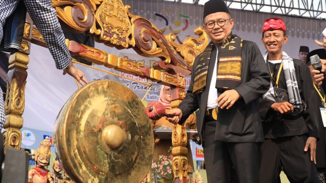 Festival Adu Bedug dan Dondang Berjalan Meriah. Pj. WaliKota Bekasi Jadikan Ajang Silaturahmi Antar Sesama (dok DPRD Kota Bekasi).