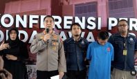 Konferensi pers tersangka DPO yang sudah 8 tahun buron Perong alias Egi atas kasus pembunuhan Vina dan Eki di Cirebon pada 2016 Silam (Instagram @humaspoldajabar).