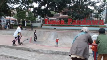 skateboard - taman pandawa