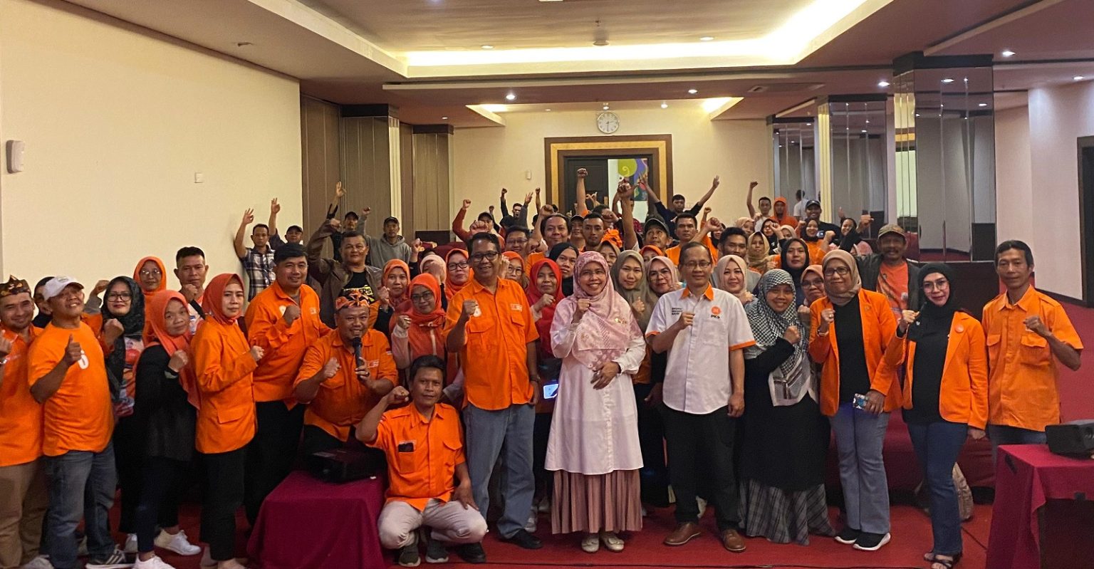 Gabungan buruh temui Istri mang oded