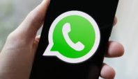 Whatsapp, Facebook dan Instagram Berbondong-bondong menggunakan fitur AI (Digital Trends).