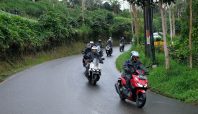 Bahaya Jika Merokok Sambil Berkendara Sepeda Motor (dok Honda).