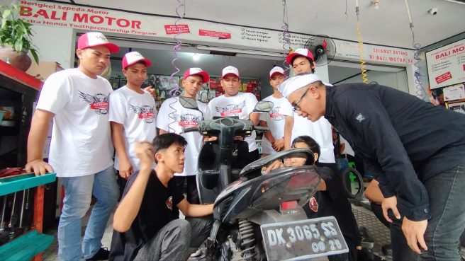 Sebanyak 21 anak muda yang tergabung dalam Astra Honda Youth Prenurship Program (AHYPP) (dok Honda).