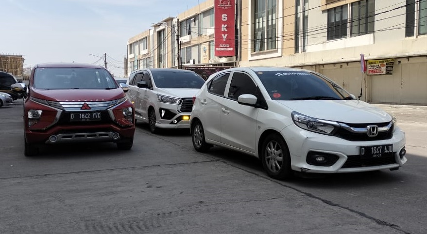 Touring merah putih