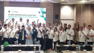 Anggota DPRD Kota Bekasi usai mengikuti bimbingan teknis yang di selenggarakan di Kota Bandung (net).