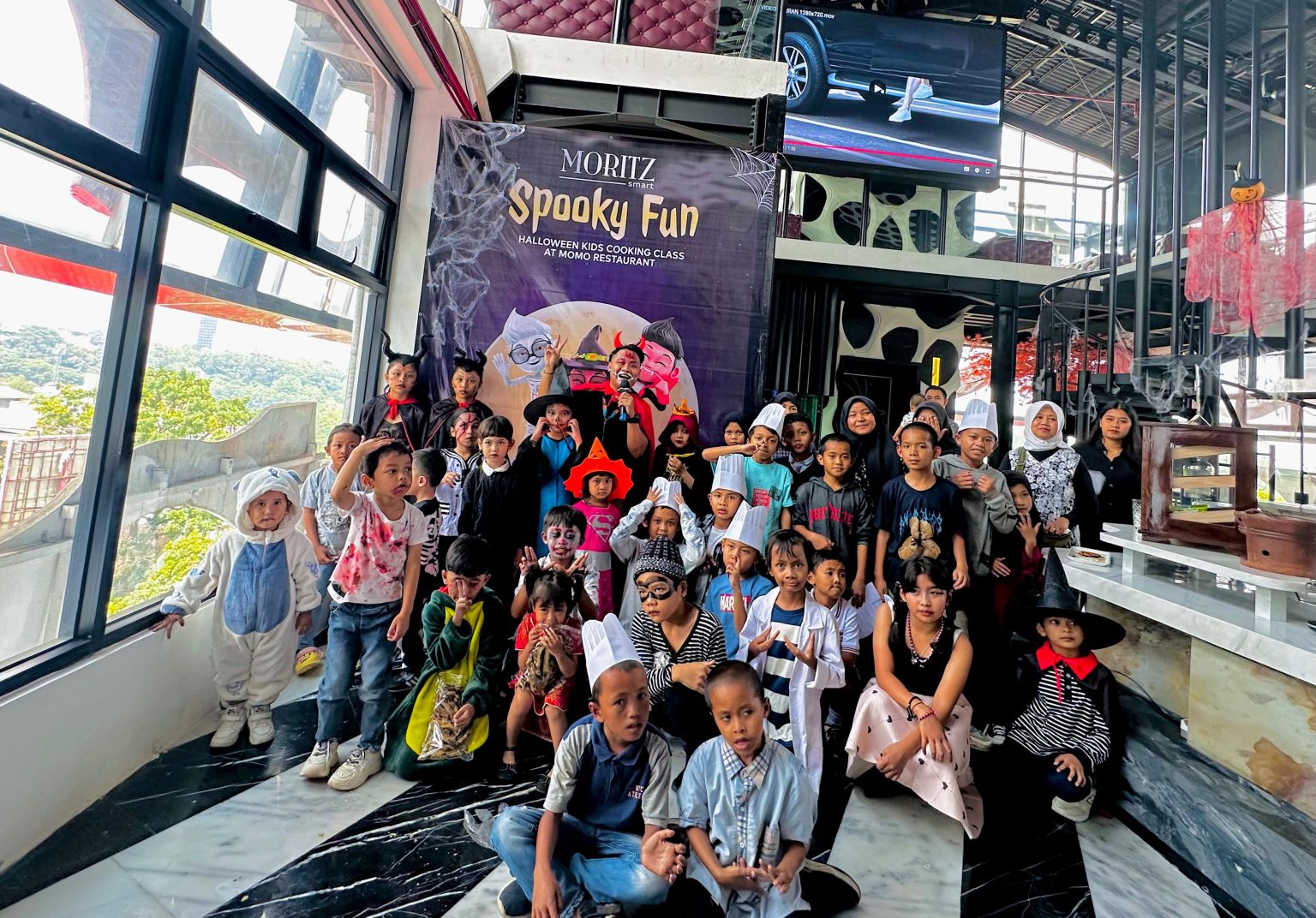Rayakan Spooky Fun Halloween Kids Cooking Class di Moritz Smart Bandung (Rizki Oktaviani Prolitenews.com).