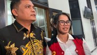 Siskaeee divonis 1 tahun penjara dan denda Rp 500 juta atas kasus film porno (Kompas.com).