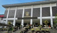 gedung dprd kota bandung - Ahmad Rahmat Purnama