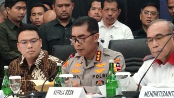 Kepala Badan Reserse Kriminal (Kabareskrim) Polri Komjen Wahyu Widada berhasil mengantongi 2 tersangka pemberi gitf pada Gunawan Sadbor (Kompas).