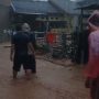 Banjir di Daerah Margana Kelurahan Padasuka Kecamatan Cimenyan Kabupaten Bandung (video amatir warga).