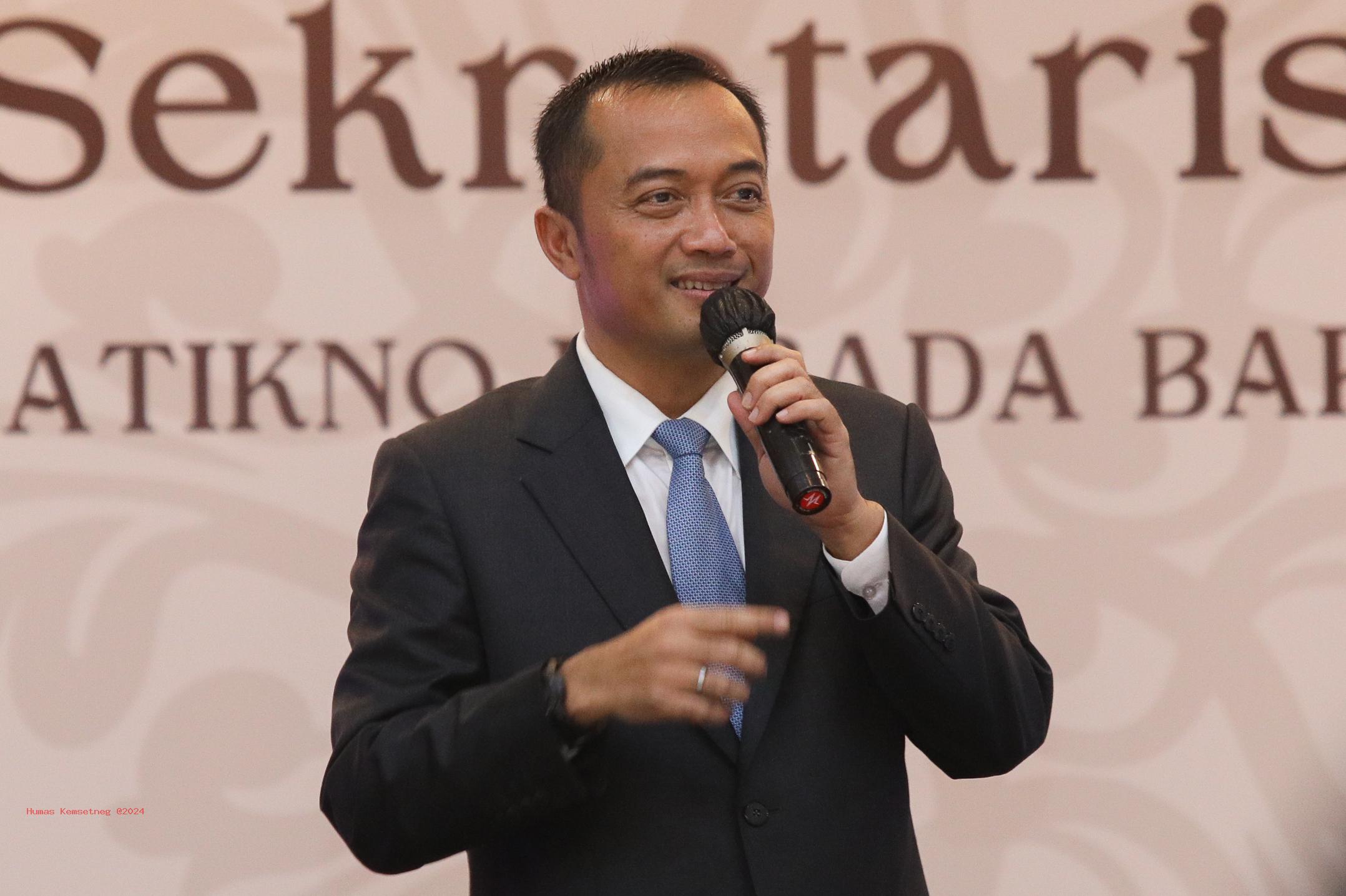 Prasetyo Hadi-Mensesneg (Sekertariat negara).