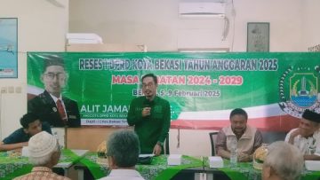 Alit Jamaludin Serap Aspirasi Warga RW 06 Aren Jaya (istimewa).