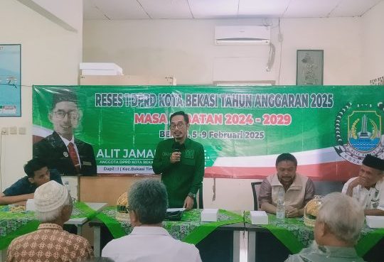 Alit Jamaludin Serap Aspirasi Warga RW 06 Aren Jaya (istimewa).