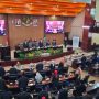 Rapat Paripurna DPRD Kota Bekasi Membahas Komitmen Pembangunan Inklusif Berbasis Syariah (Tribunnews).