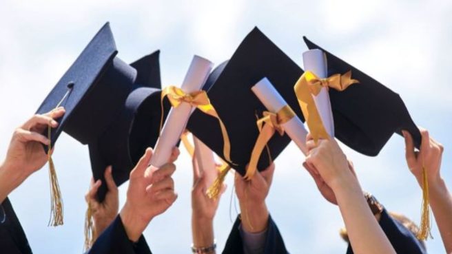 Ilustrasi wisuda (SHUTTERSTOCK).