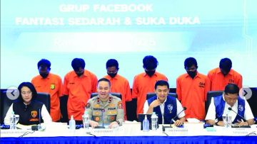 Polda Metro Jaya berhasil mengamankan admin dan member Grup Fantasi Sedarah (Instagram @poldametrojaya).