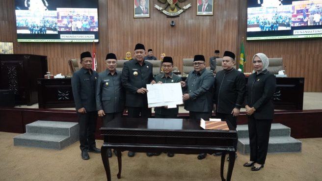 Rapat Paripurna DPRD Kota Bekasi Bahas Laporan Komisi Terkait LKPJ Kepala Daerah Tahun 2024 dan Penandatanganan Kesepakatan Persetujuan Raperda (dok DPRD Bekasi).