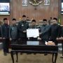 Rapat Paripurna DPRD Kota Bekasi Bahas Laporan Komisi Terkait LKPJ Kepala Daerah Tahun 2024 dan Penandatanganan Kesepakatan Persetujuan Raperda (dok DPRD Bekasi).