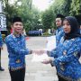 Om Zein Serahkan SK CPNS Formasi 2024 Tantangan Pengabdian sebagai Abdi Negara (dok Pemkab Purwakarta).