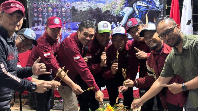 Ratusan Bikers CB150X Hadiri Peresmian Sekretariat Nasional CB150X Adventure Indonesia di Depok (dok Honda).