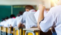 Ilustrasi Jam Masuk Sekolah (iStockphoto).