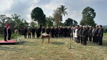 Om Zein Rotasi 14 Pejabat Eselon II, Pelantikan Dilakukan di Area Persawahan Kiarapedes (dok Pemkab Purwakarta).