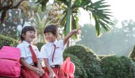 Peraturan jam masuk sekolah di tahun ajaran baru pelajar di Jawa Barat (Bank Mega).
