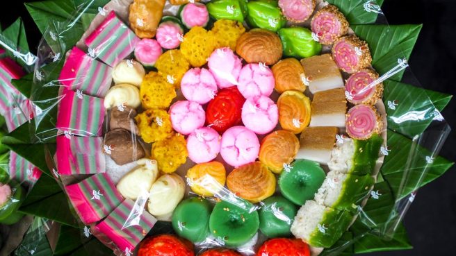 Kuliner jajanan pasar di Kota Bandung (Shutterstock).