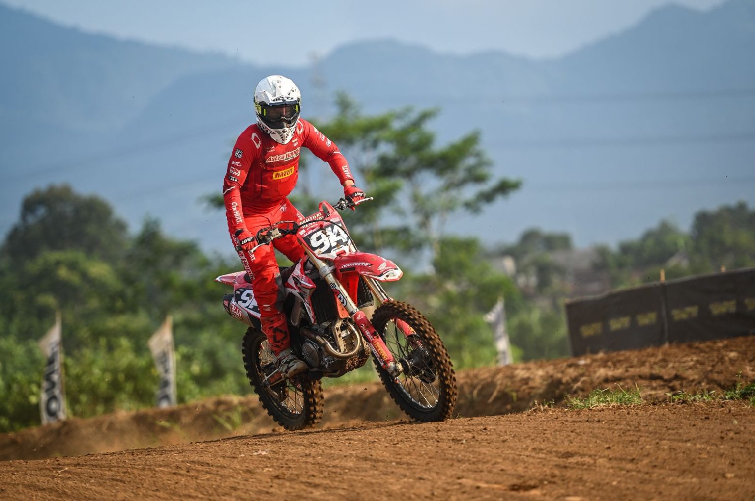 Crosser Astra Honda Yakin Tampil Kencang di Final Kejurnas Motocross 2025 (dok).