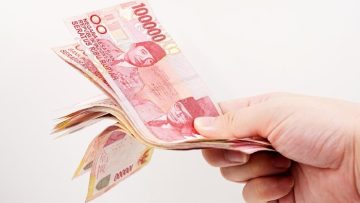 Ilustrasi Bansos BLT Kesra 2025 (iStockphoto).